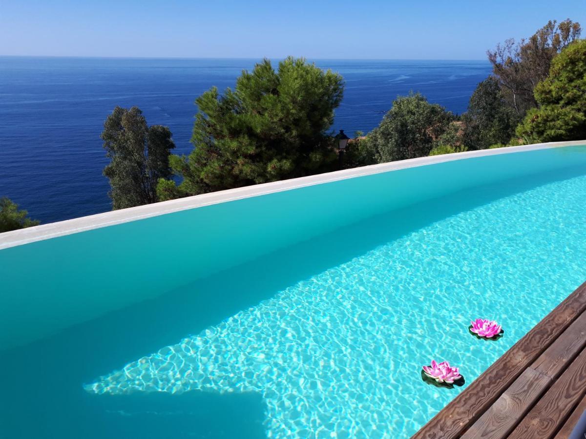 Villa Luxury Paradise ซาโลเบรญา ภายนอก รูปภาพ