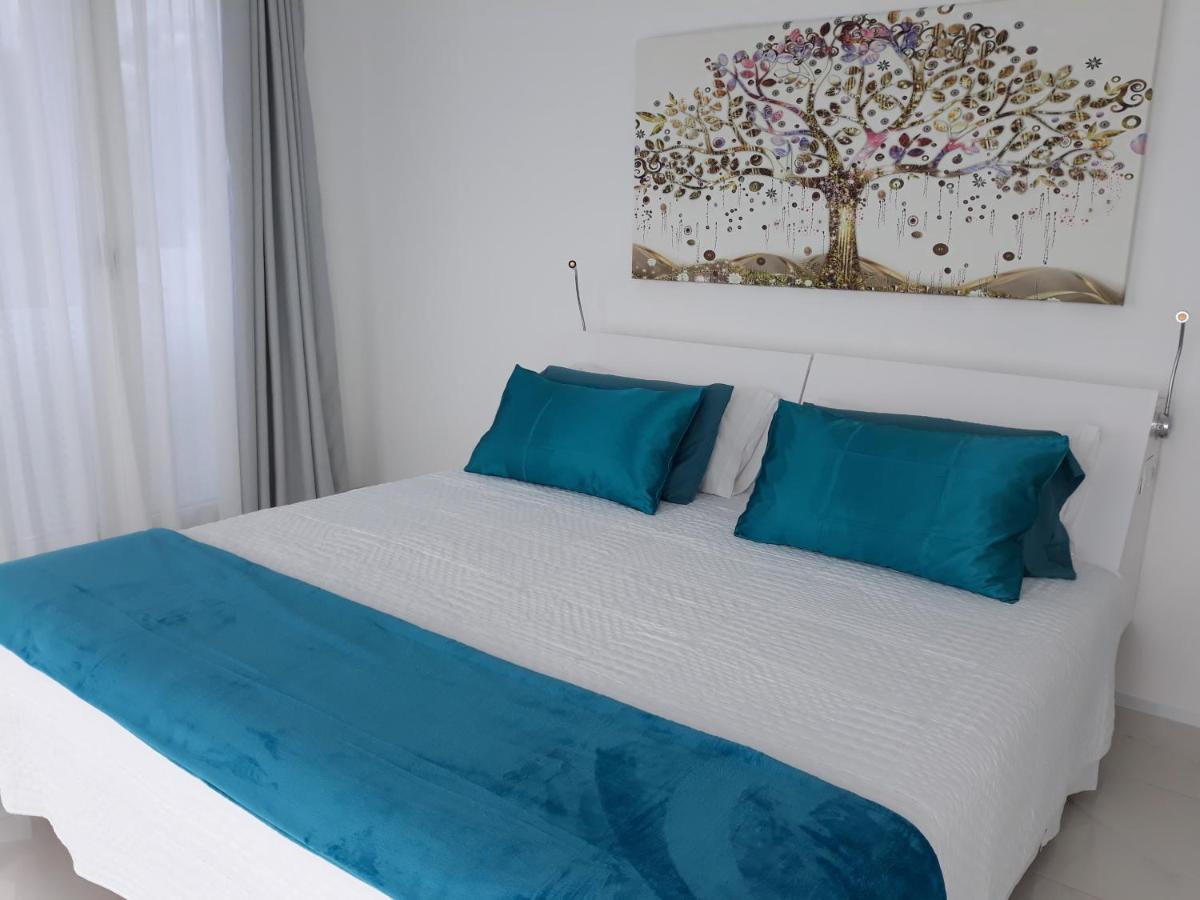 Villa Luxury Paradise ซาโลเบรญา ภายนอก รูปภาพ