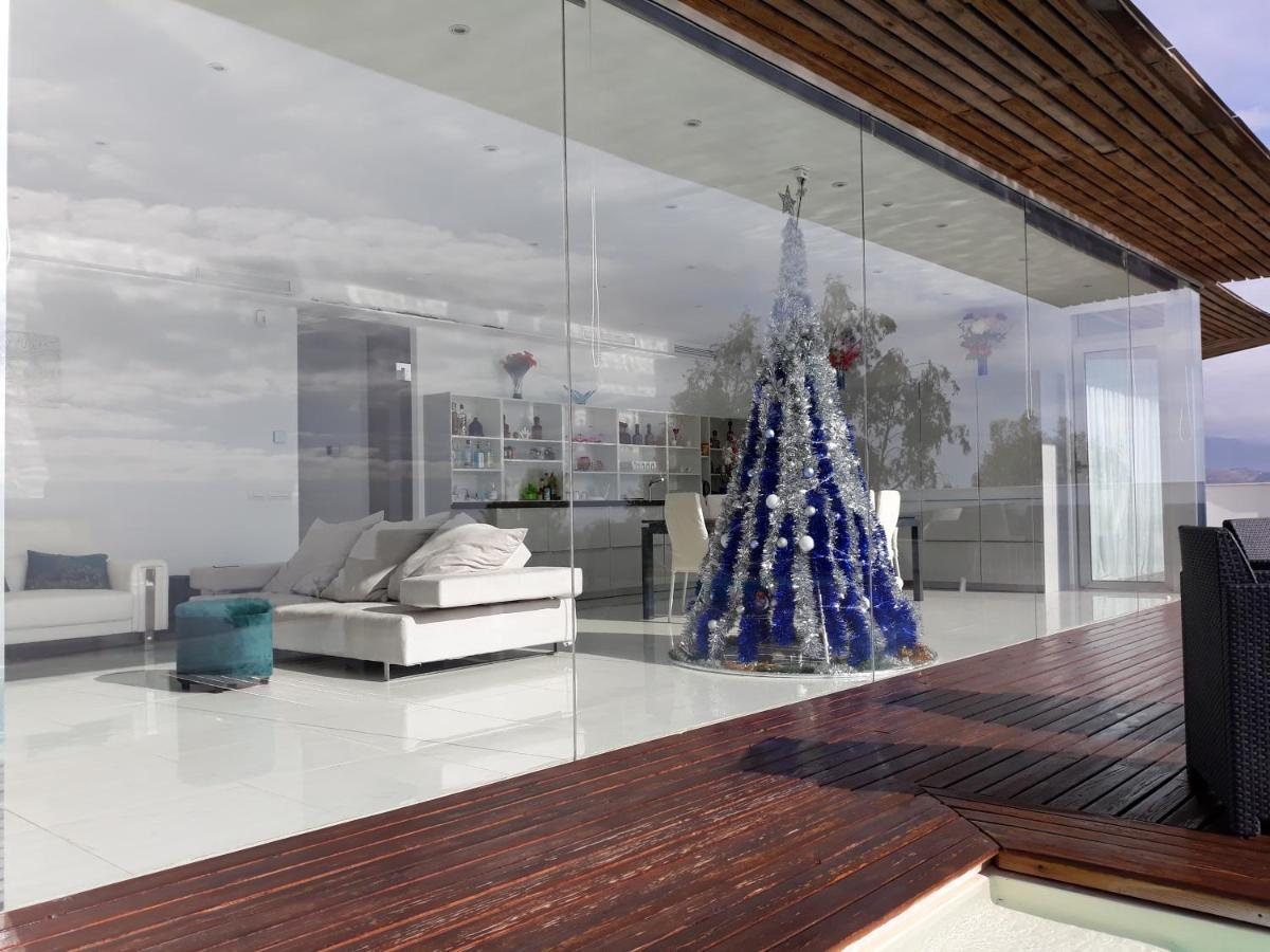 Villa Luxury Paradise ซาโลเบรญา ภายนอก รูปภาพ